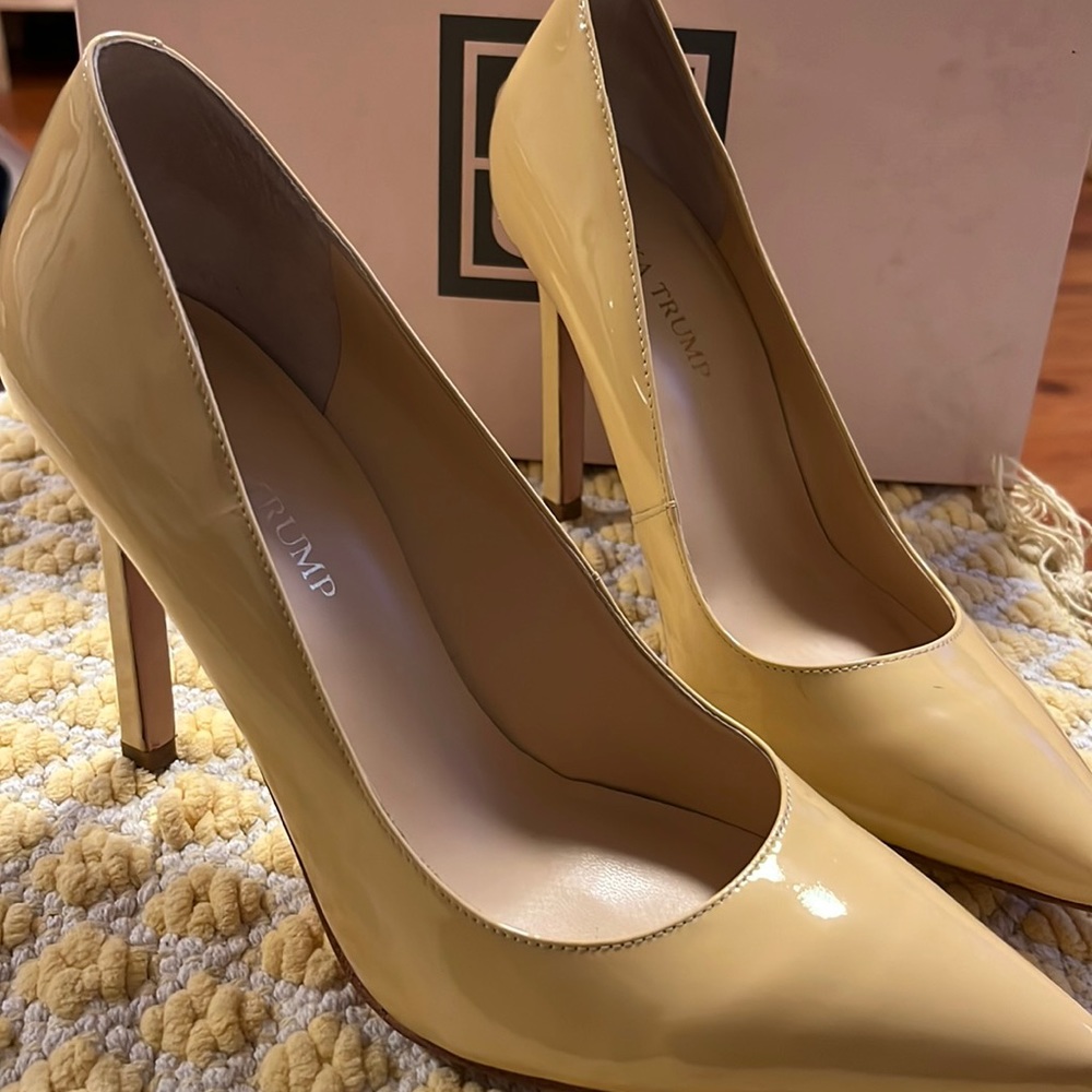Ivanka trump worn once . Nude pump leather With box included 8.5